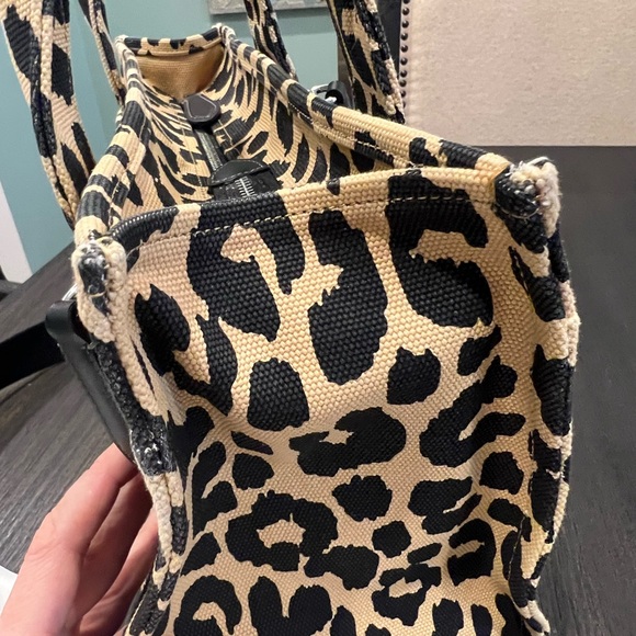 Coach Cargo Tote Leopard Print - Picture 7 of 12